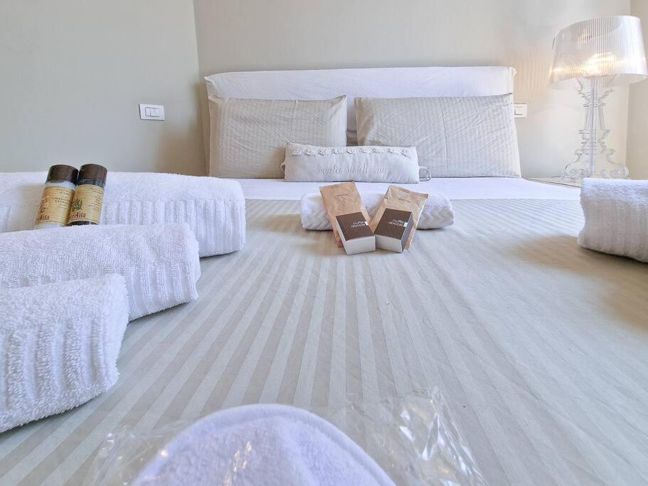 Ferienwohnung Charme On The River - City Center Verona Exterior foto